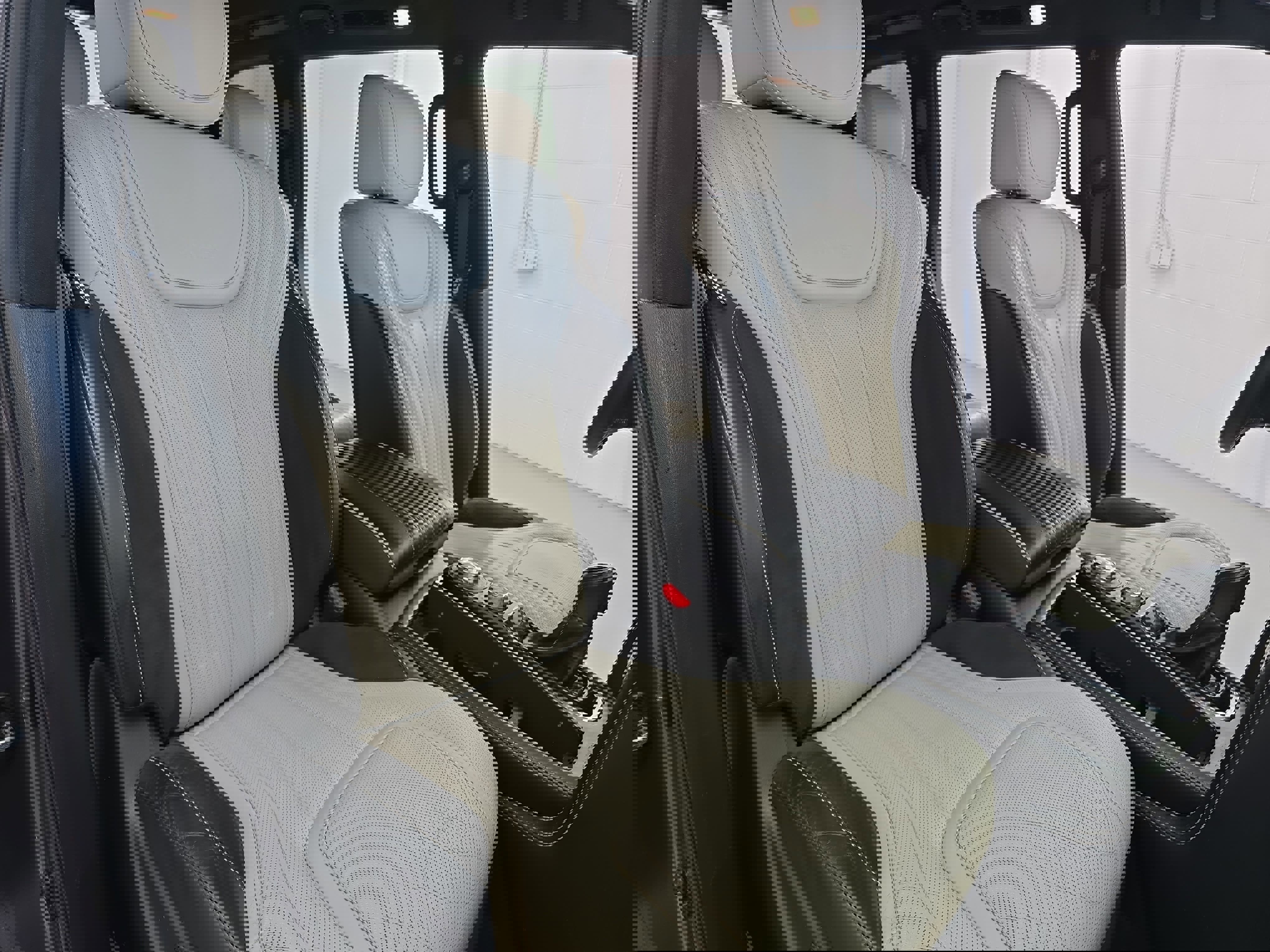 Used 2020 INFINITI QX80 Limited w/ All-Season Package image 10