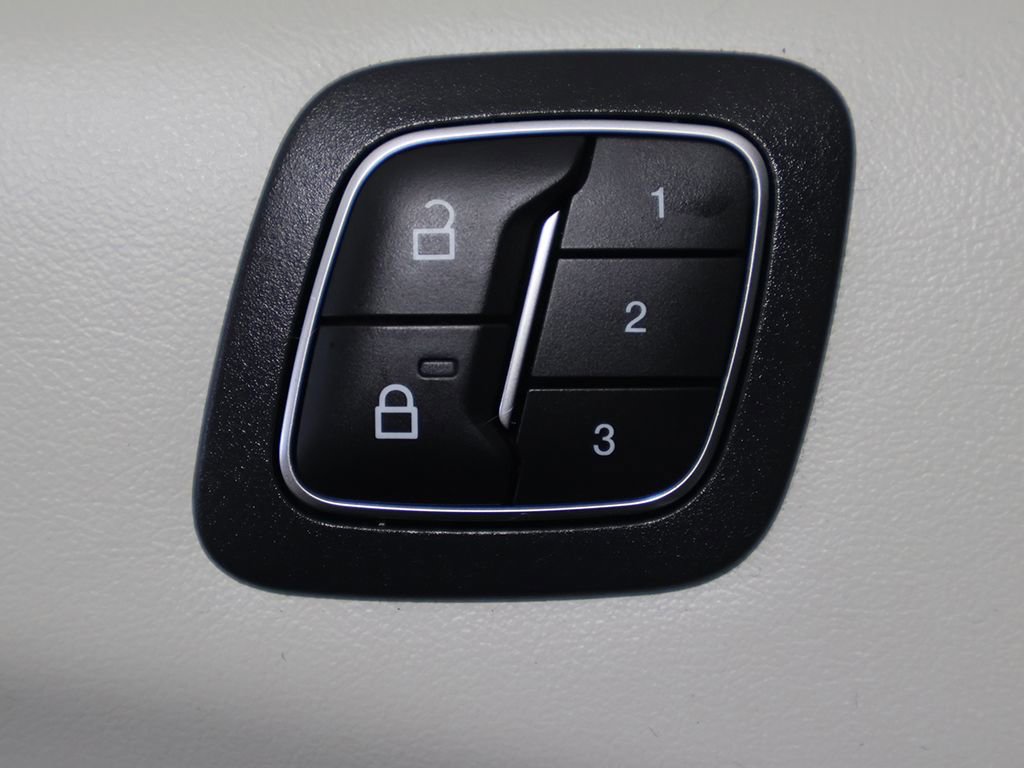 Used 2024 Ford Mustang Mach-E Premium AWD/4WD image 37