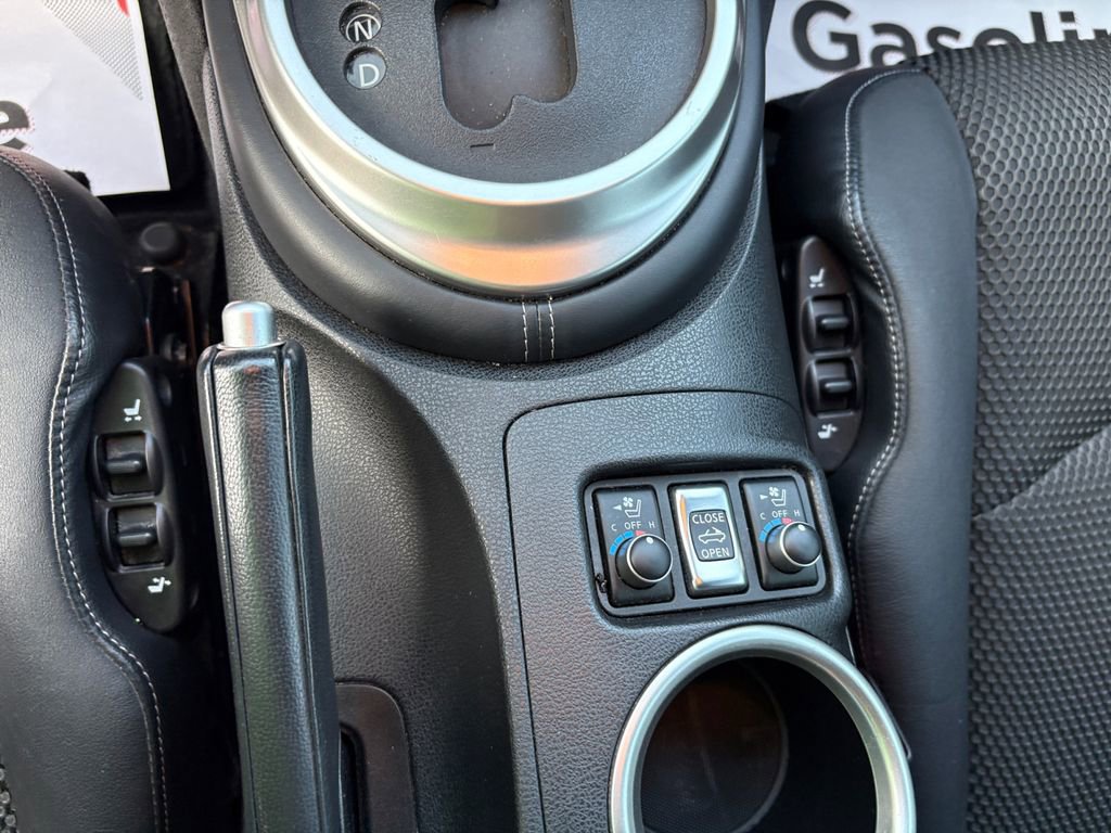 Used 2016 Nissan 370Z Touring image 24