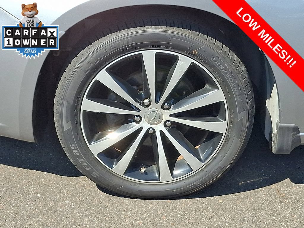 Used 2013 Chrysler 200 S FWD image 8