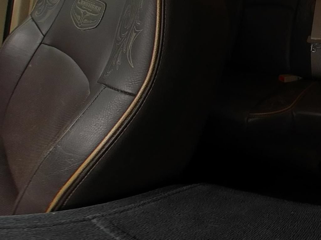 Used 2011 RAM 1500 Laramie Longhorn RWD image 12