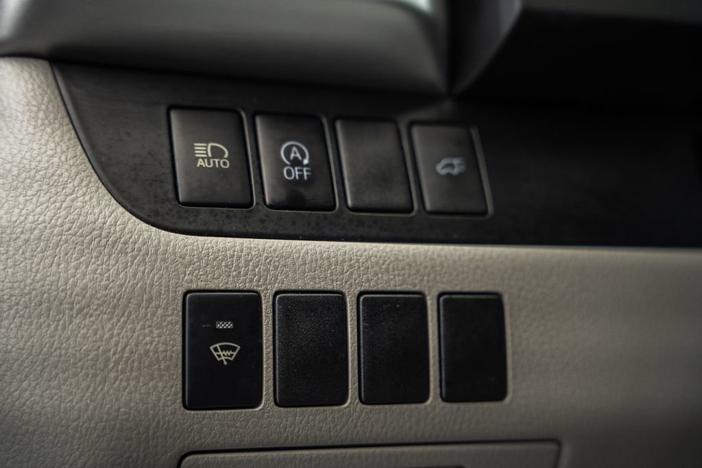 Used 2019 Toyota Highlander XLE AWD/4WD image 42