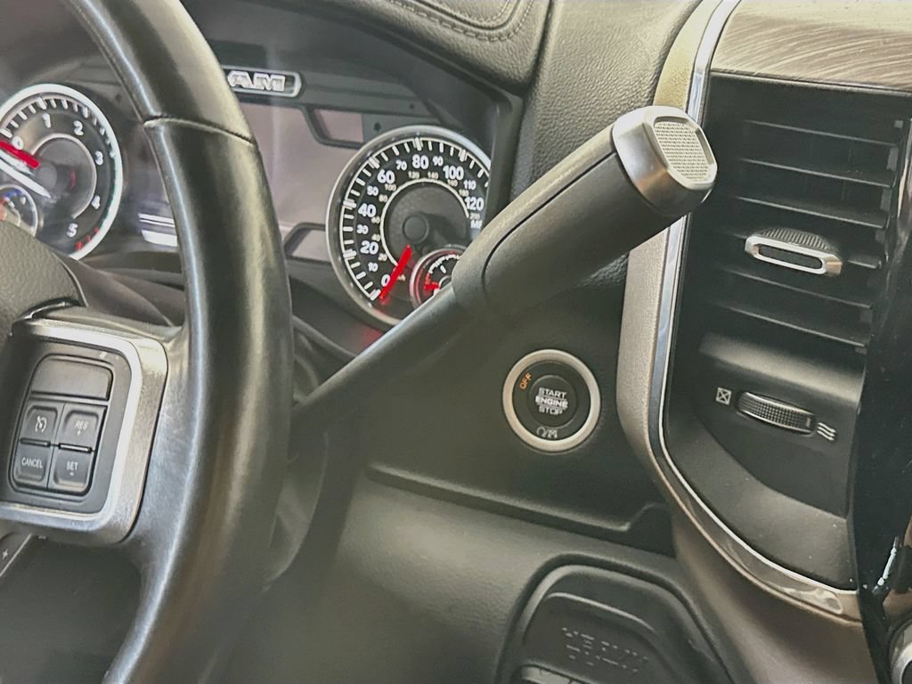 Used 2019 RAM 2500 Laramie AWD/4WD image 16
