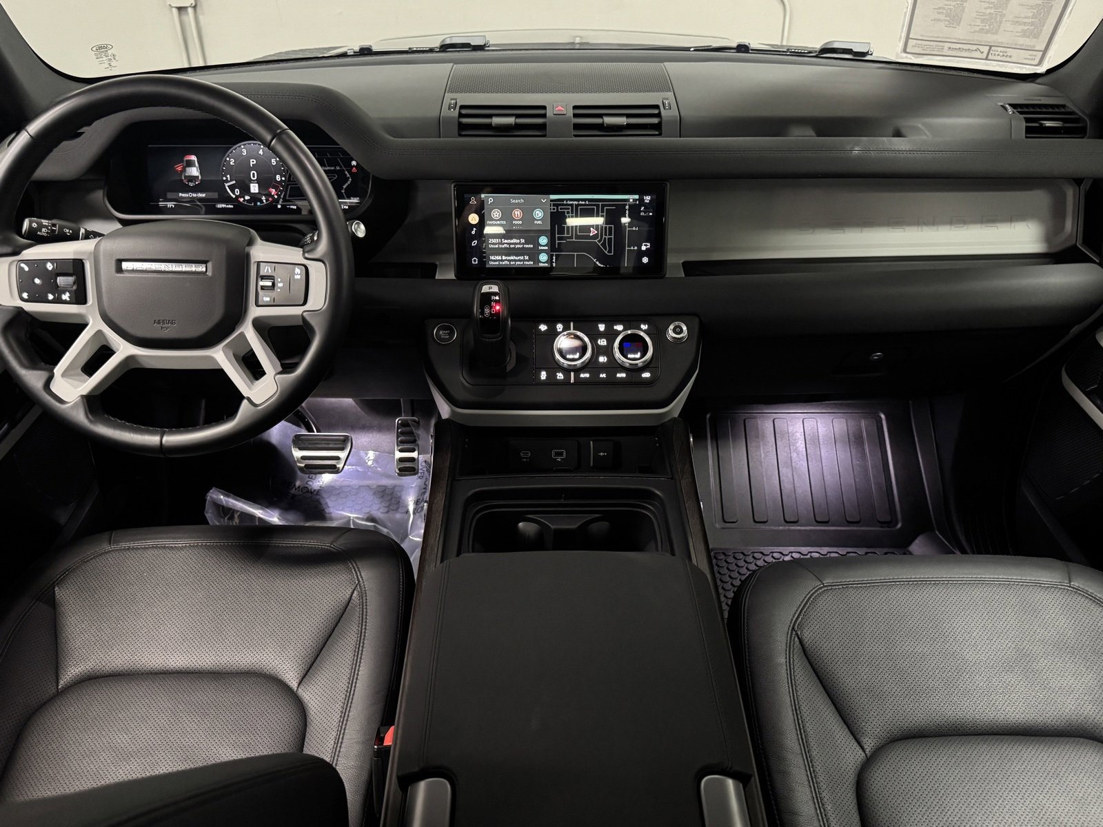 Used 2023 Land Rover Defender 110 S image 38