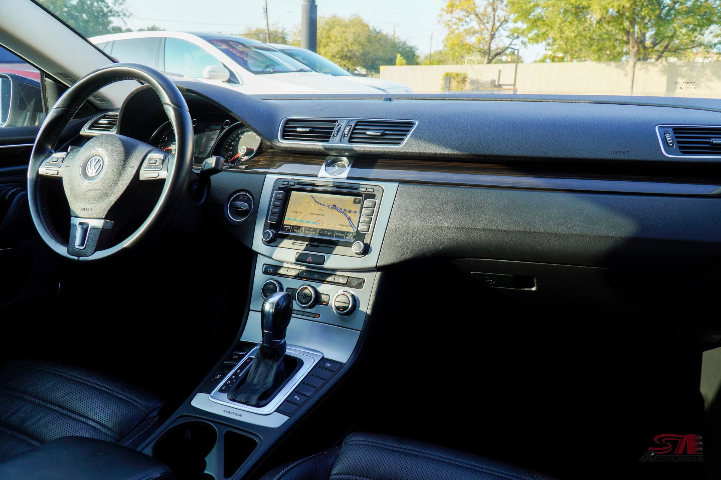 Used 2013 Volkswagen CC Executive image 16