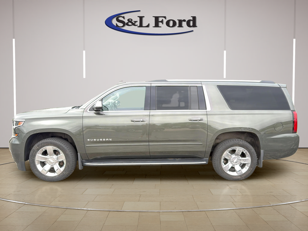 Used 2019 Chevrolet Suburban Premier AWD/4WD image 3
