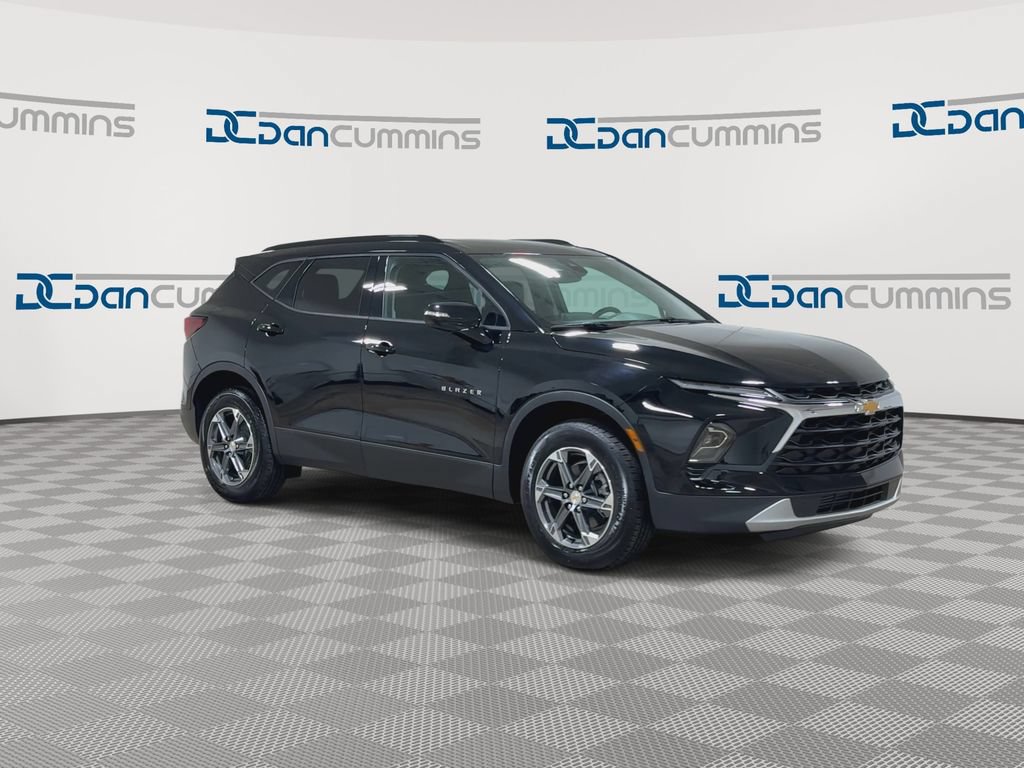 New 2026 Chevrolet Blazer LT AWD/4WD image 2