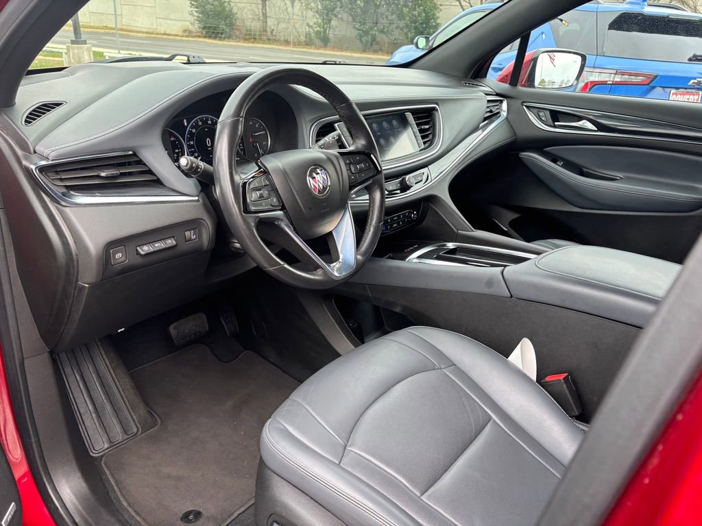 Used 2024 Buick Enclave Premium image 7