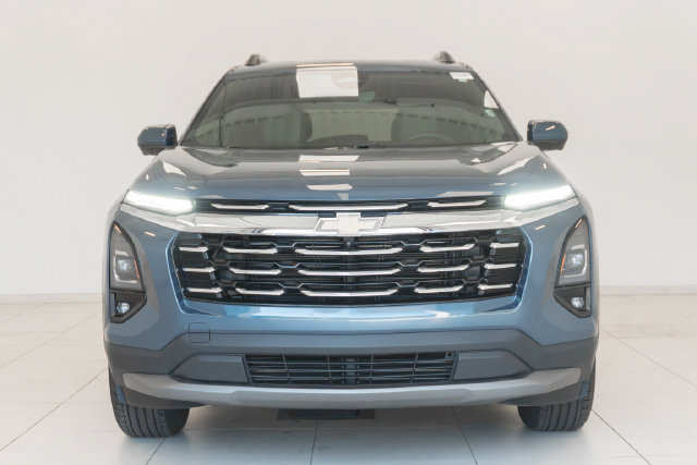 Used 2025 Chevrolet Equinox LT w/ Convenience Package II AWD/4WD image 18