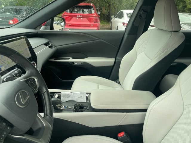 Used 2024 Lexus RX 350 Premium w/ Kick Sensor & Tow Package AWD/4WD image 9