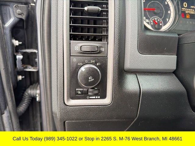 Used 2017 RAM 1500 Express image 23