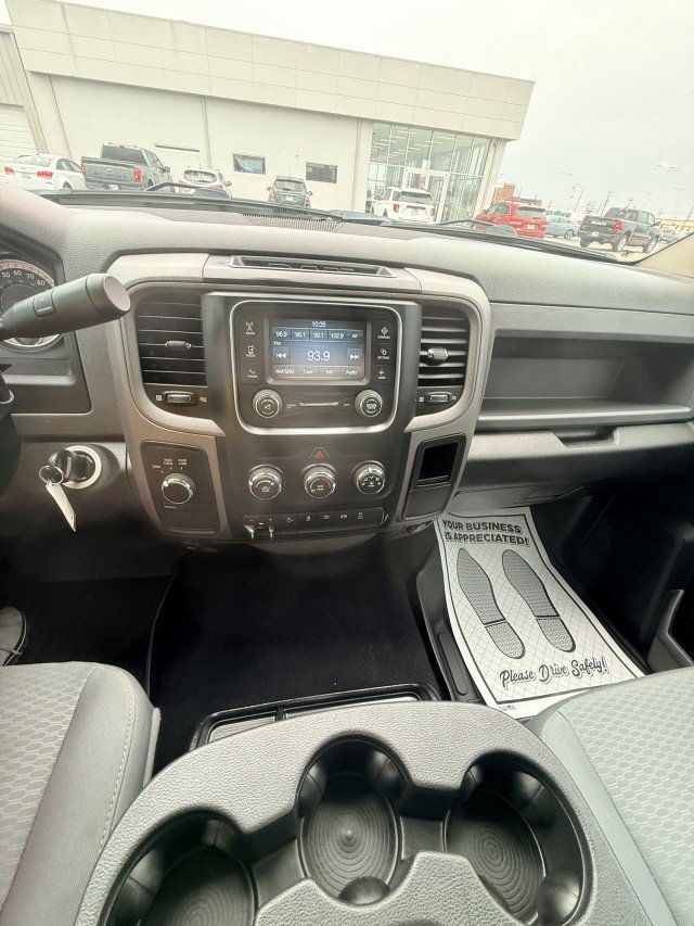 Used 2018 RAM 2500 Tradesman w/ Chrome Appearance Group image 12
