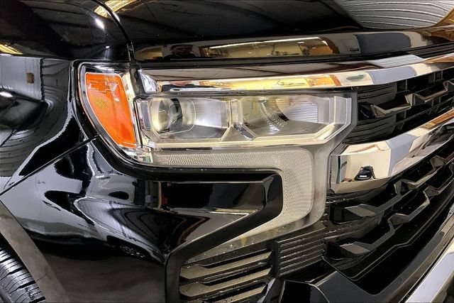 Used 2024 Chevrolet Silverado 1500 LT w/ Protection Package AWD/4WD image 4
