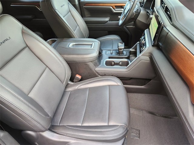 Used 2022 GMC Sierra 1500 Denali w/ Denali Reserve Package image 9