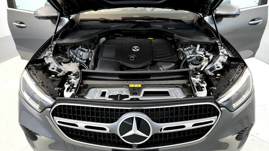 Used 2023 Mercedes-Benz GLC 300 4MATIC image 15