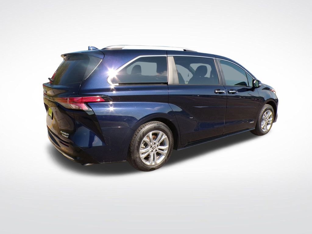 Used 2021 Toyota Sienna Platinum AWD/4WD image 7