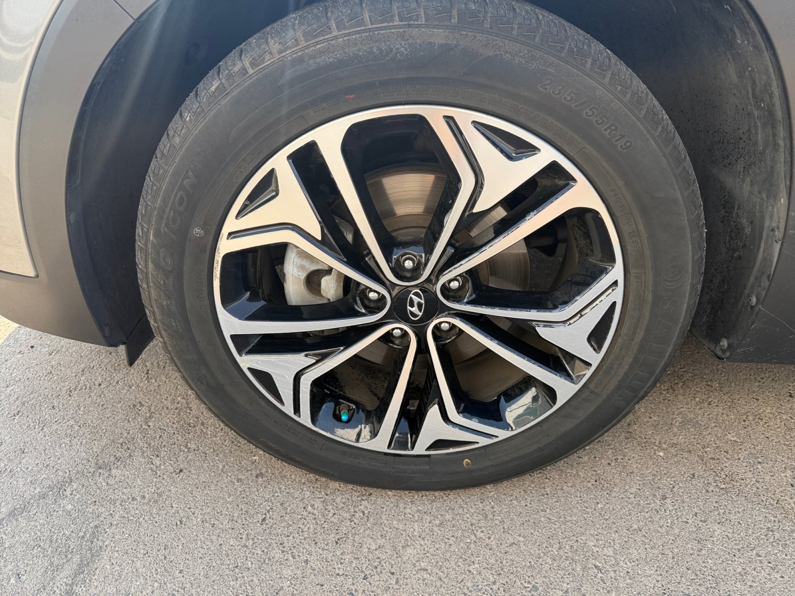 Used 2019 Hyundai Santa Fe FWD image 11