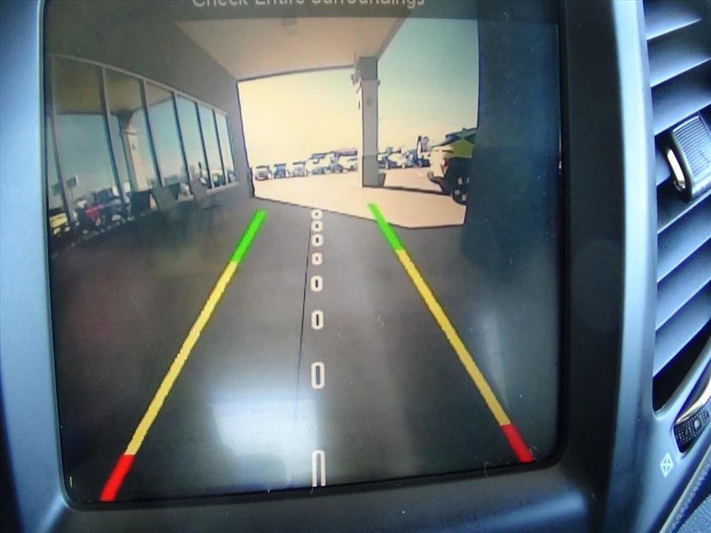 Used 2015 Jeep Cherokee Latitude w/ Comfort/Convenience Group image 24