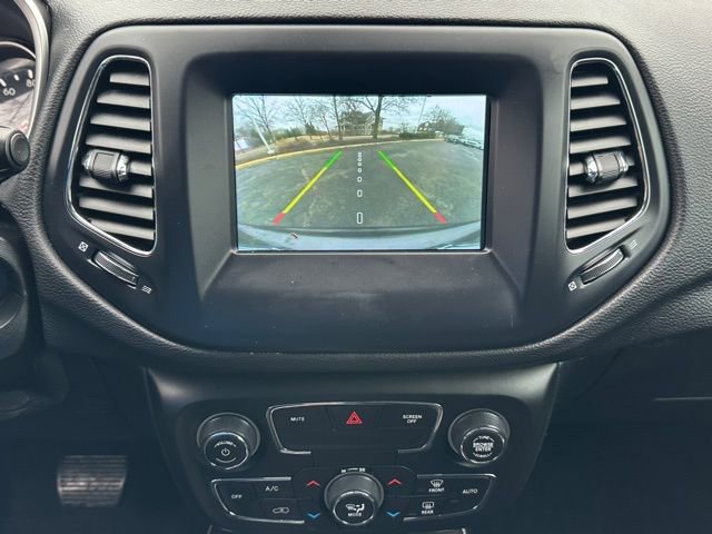 Used 2021 Jeep Compass Latitude image 35