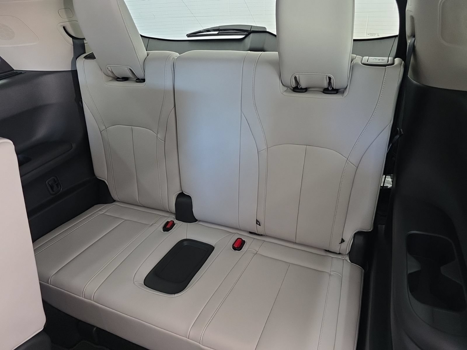 Certified 2026 INFINITI QX60 Luxe w/ Cargo Package AWD/4WD image 22