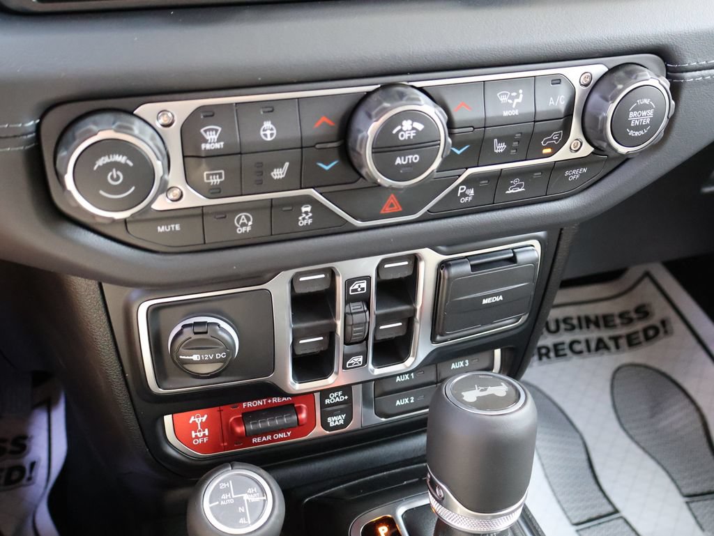 New 2026 Jeep Wrangler Unlimited Rubicon AWD/4WD image 35