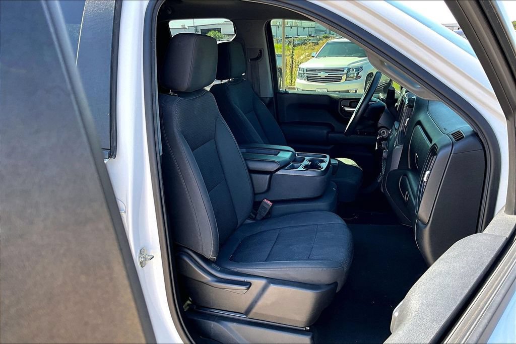 Used 2021 Chevrolet Silverado 1500 Custom RWD image 9