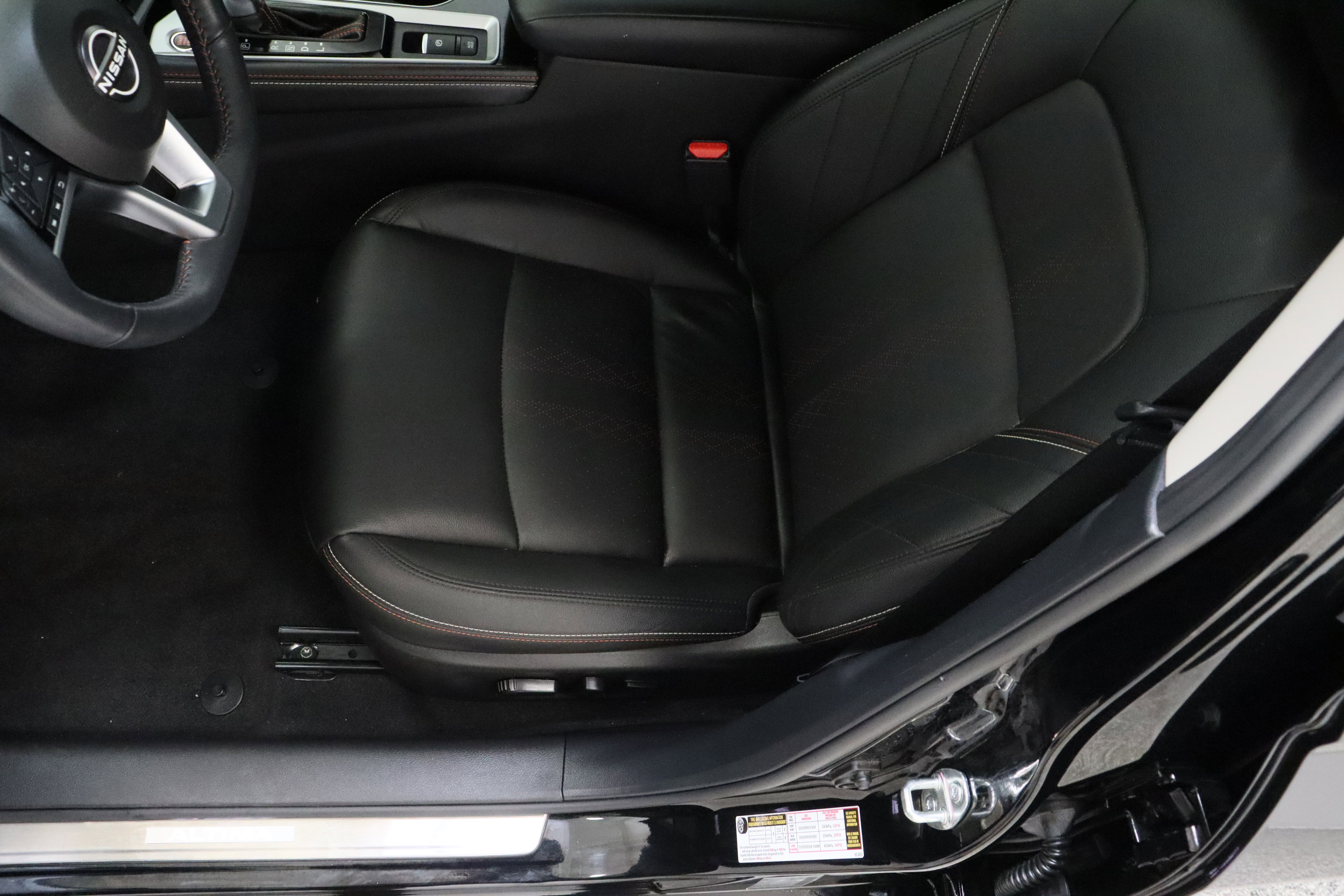 Used 2024 Nissan Altima 2.0 SR image 15