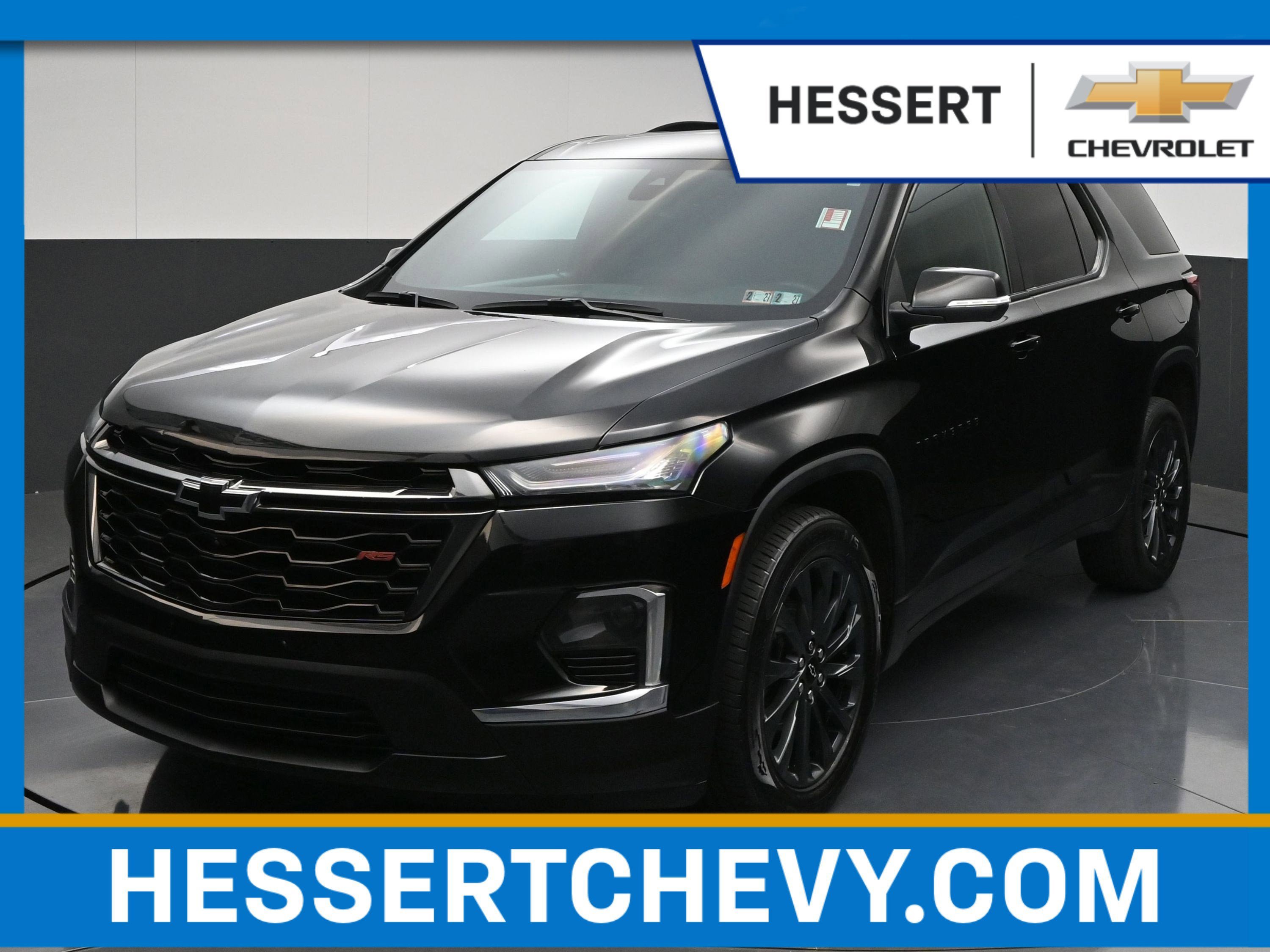 Used 2023 Chevrolet Traverse RS