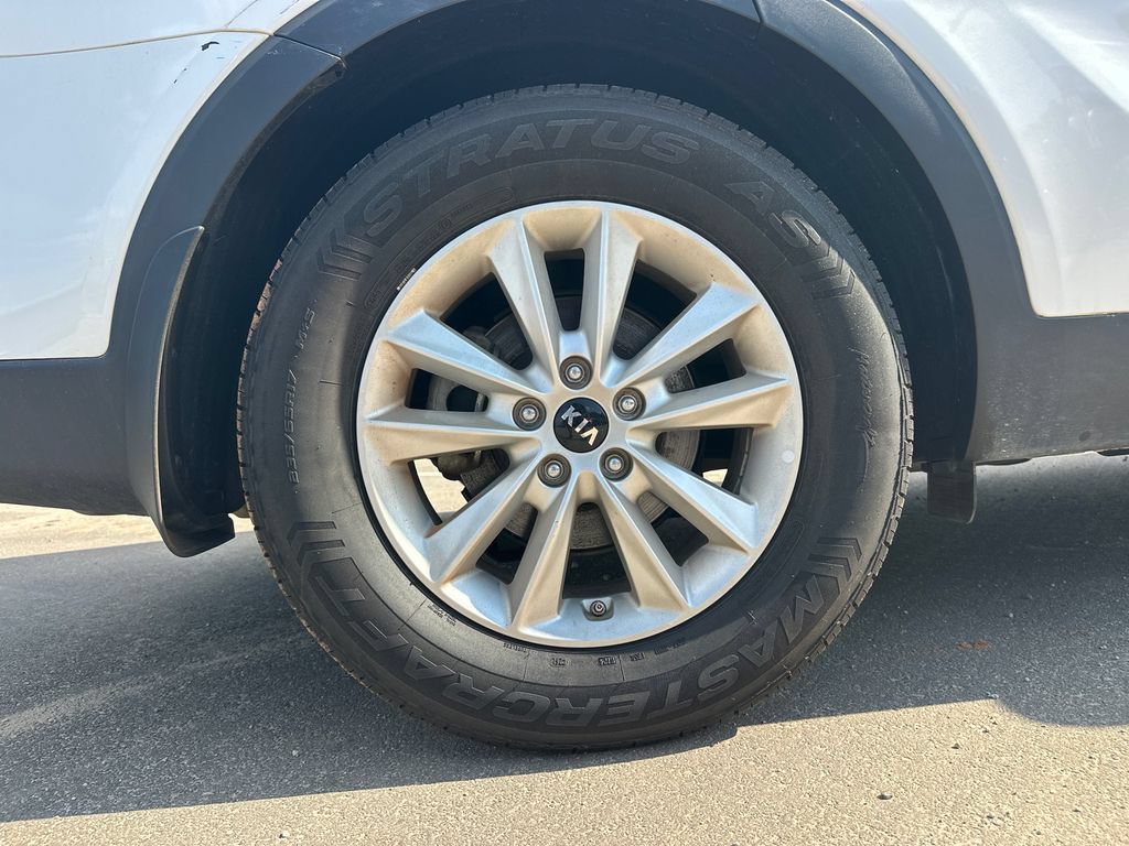 Used 2019 Kia Sorento FWD V6 image 17