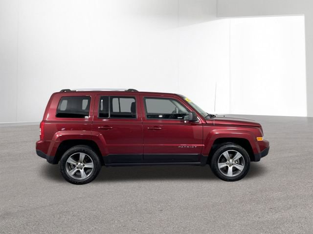 Used 2017 Jeep Patriot High Altitude image 39
