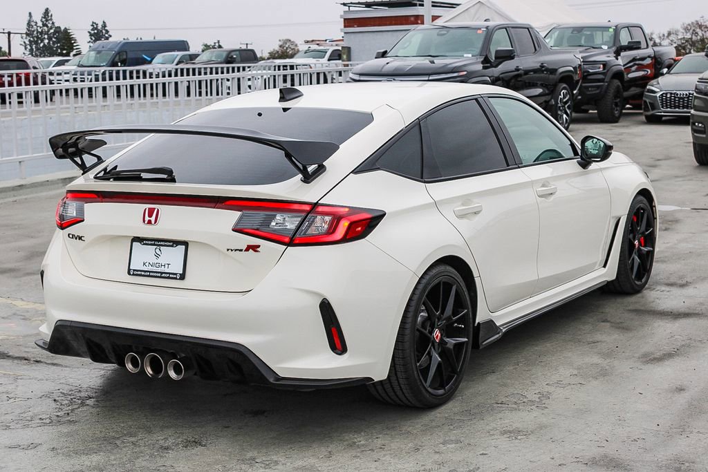 Used 2024 Honda Civic Type R image 8