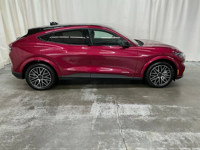 Used 2025 Ford Mustang Mach-E Premium RWD image 3