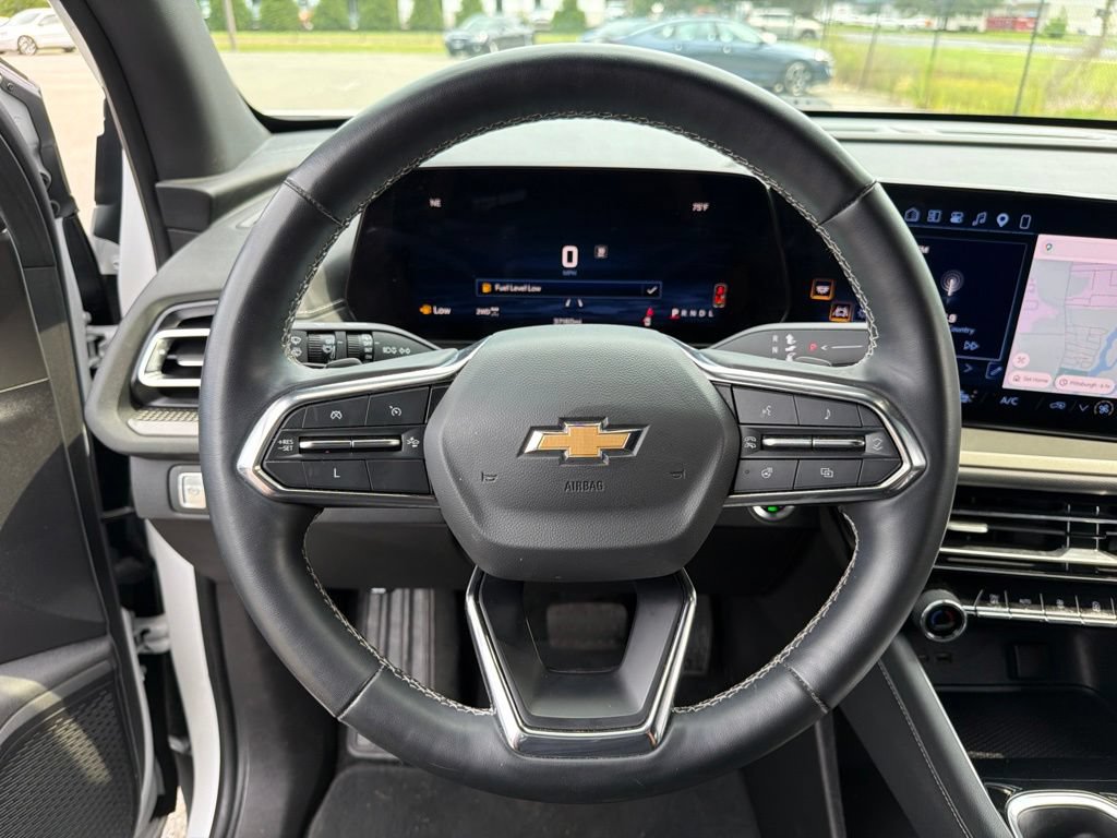 Used 2024 Chevrolet Traverse LS AWD/4WD image 14