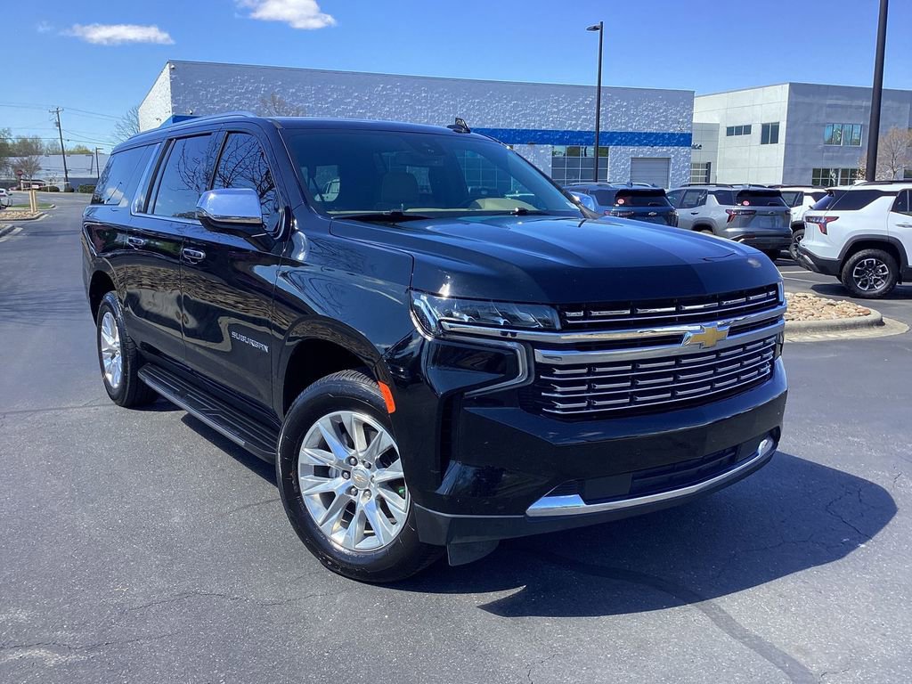 Used 2024 Chevrolet Suburban Premier RWD image 7