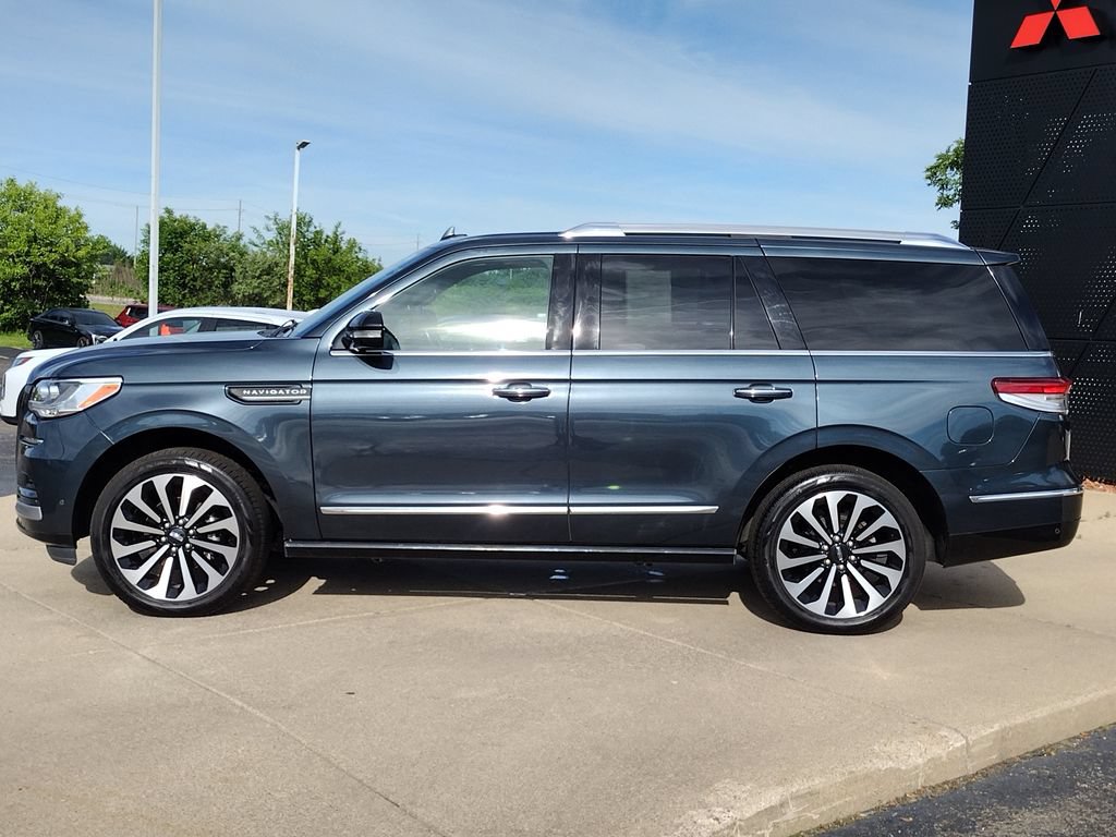 Used 2022 Lincoln Navigator Reserve AWD/4WD image 20