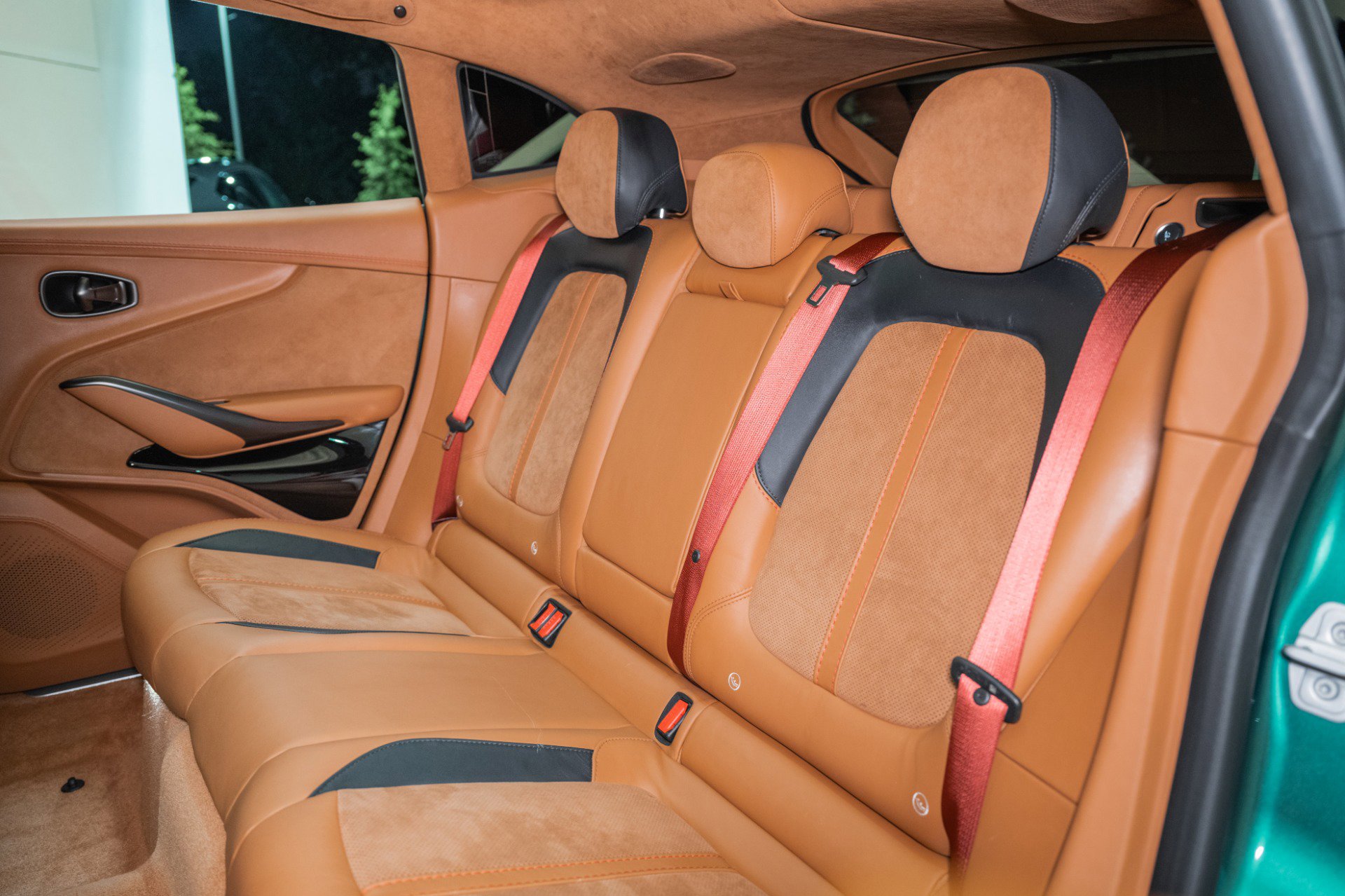 Used 2023 Aston Martin DBX 707 image 15