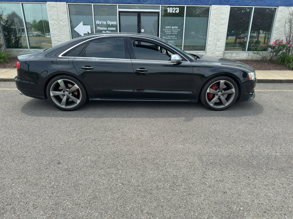 Used 2015 Audi S8 w/ S8 Driver Assistance Package AWD/4WD image 7