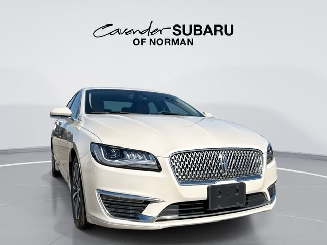 Used 2020 Lincoln MKZ image 1