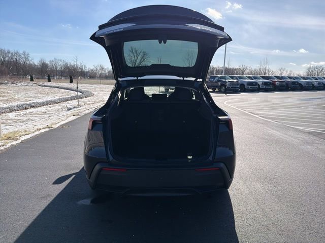 Used 2026 Tesla Model Y Standard image 9