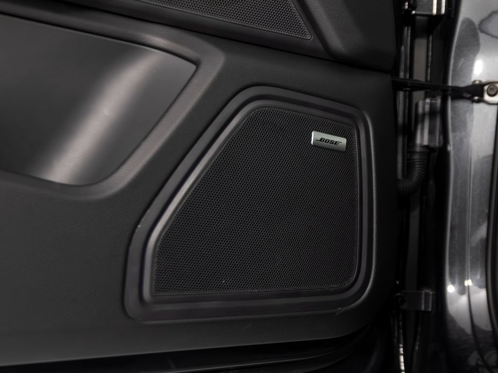 Certified 2026 Porsche Macan AWD/4WD image 21