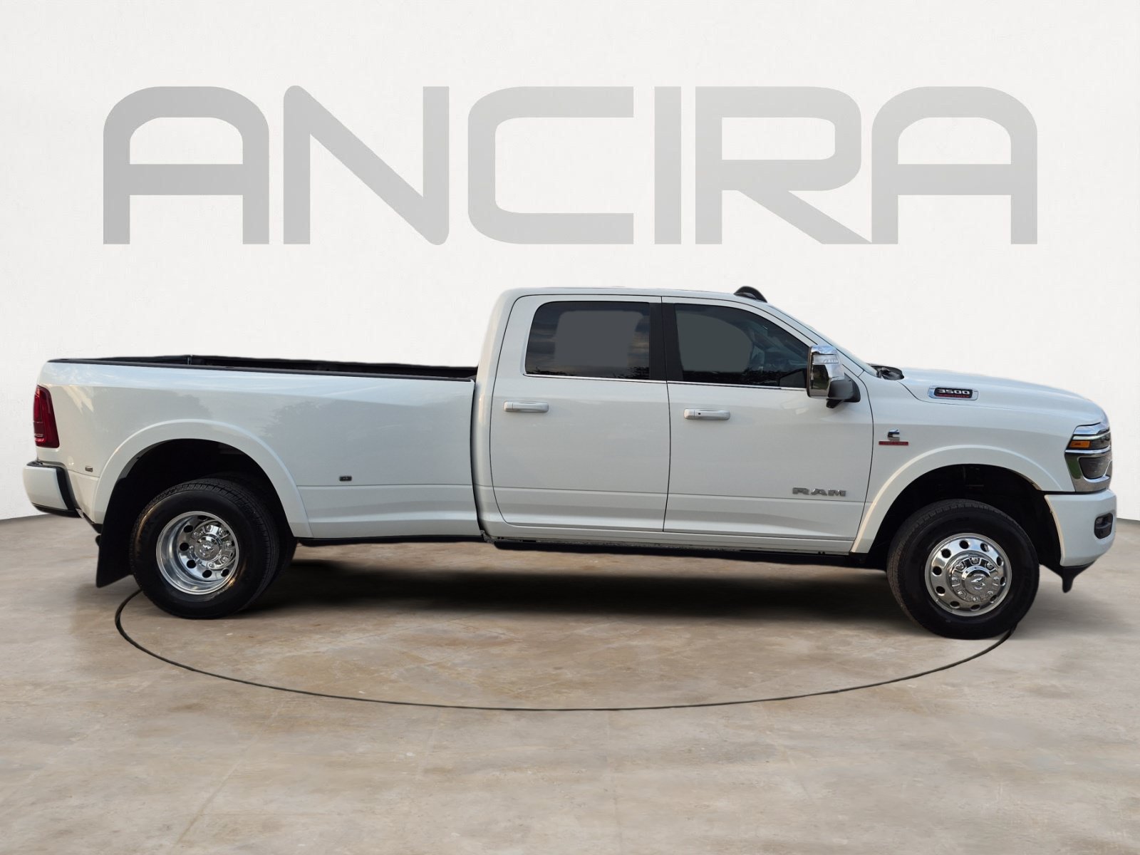 Used 2025 RAM 3500 Longhorn AWD/4WD image 10