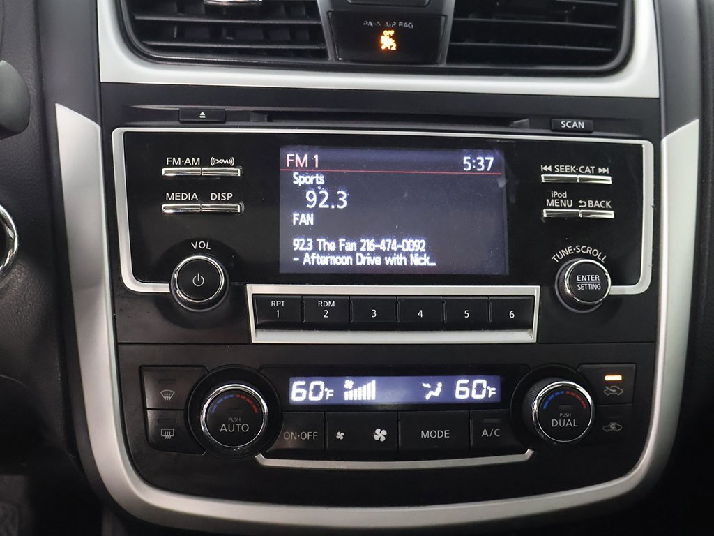 Used 2017 Nissan Altima 2.5 SL w/ Moonroof Package image 41