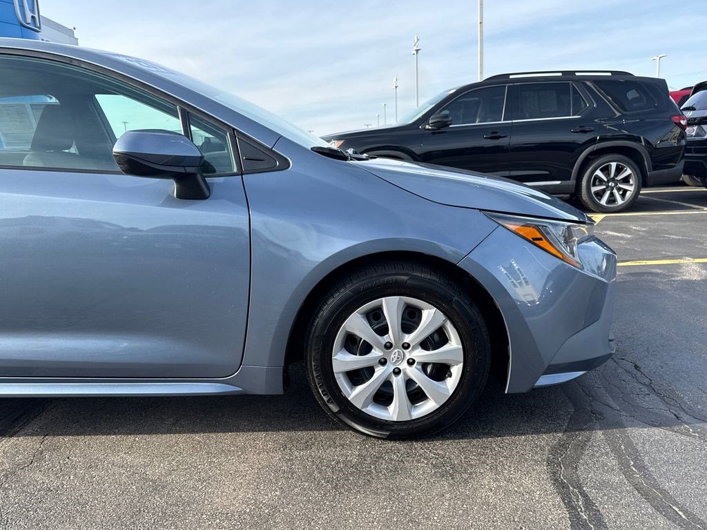 Used 2023 Toyota Corolla LE FWD image 15