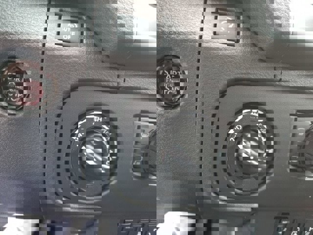 New 2026 Nissan Frontier PRO-4X w/ Pro-4x Convenience Package image 25