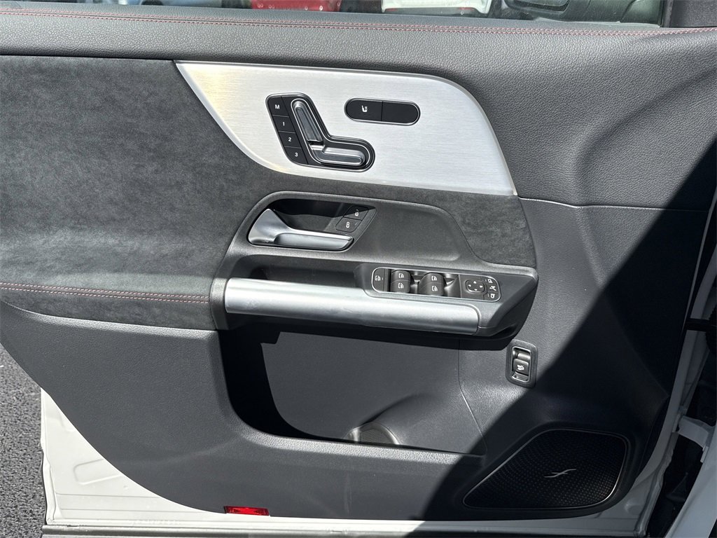 New 2025 Mercedes-Benz GLA 35 AMG 4MATIC image 21