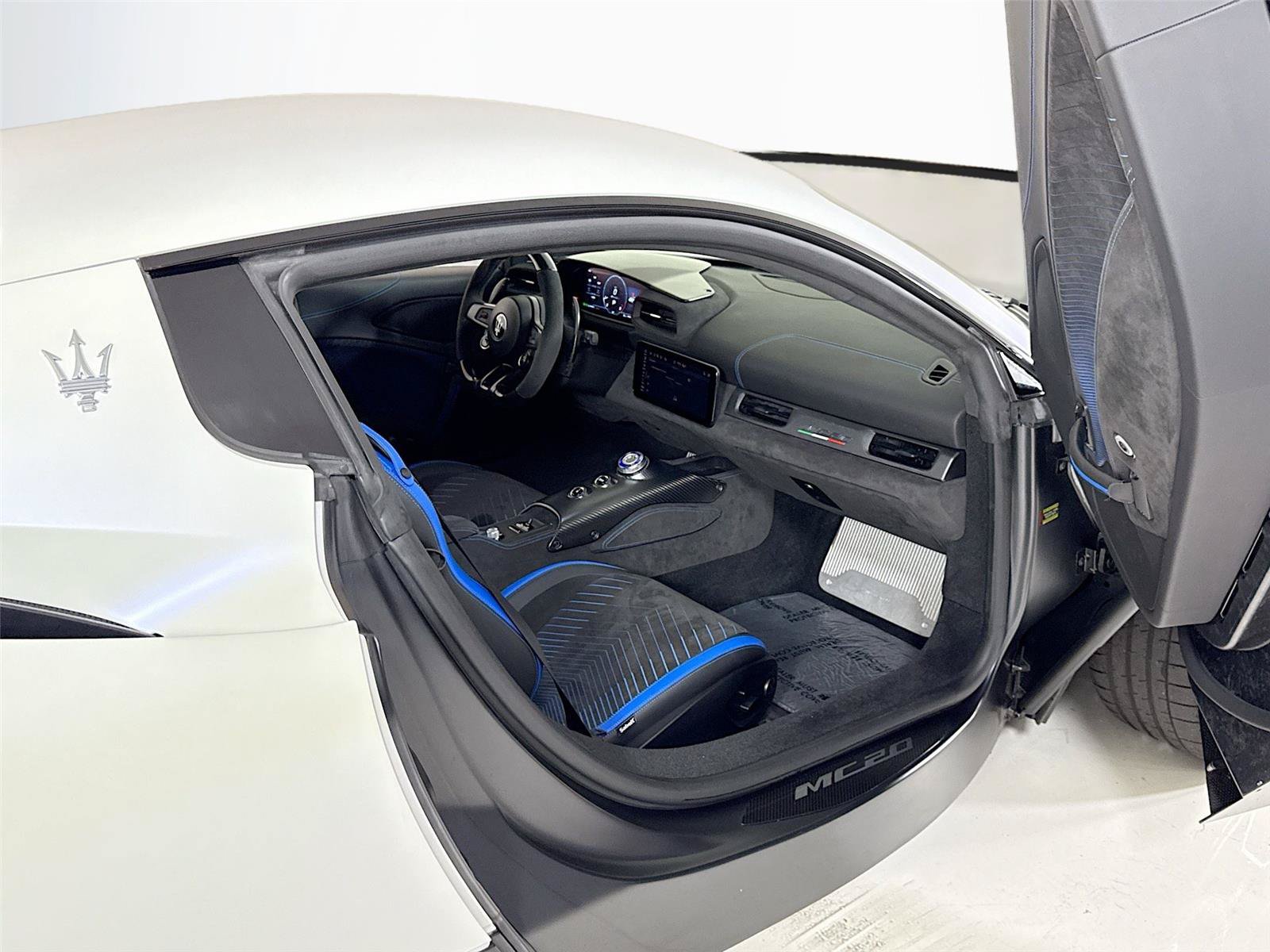 Used 2022 Maserati MC20 Coupe RWD image 29