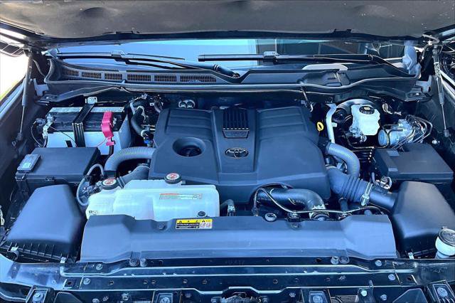 Certified 2025 Toyota Tundra SR5 w/ SR5 Convenience Package AWD/4WD image 30