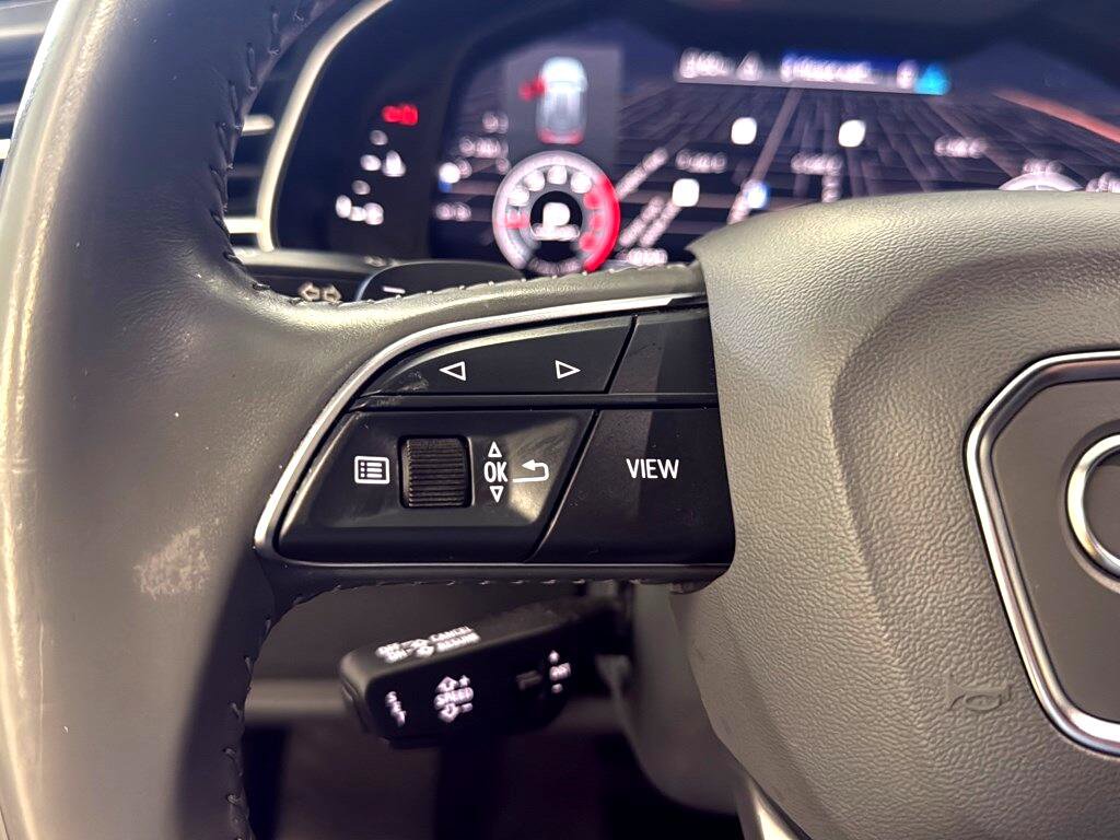 Used 2019 Audi Q8 Prestige image 9