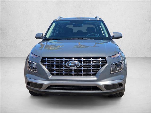 Certified 2025 Hyundai Venue SEL image 2