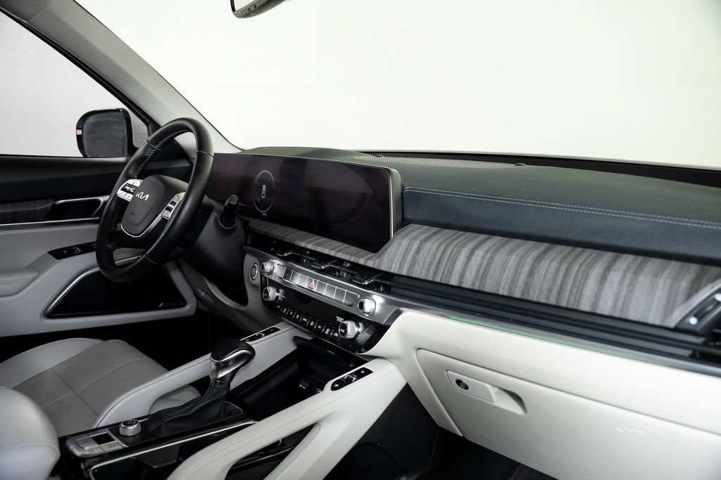 Used 2023 Kia Telluride SX FWD image 35